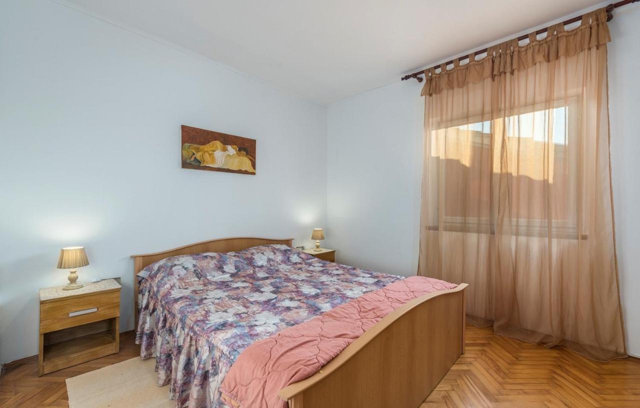 Ferienhaus Zora With Whirlpool Sveti Lovreč Pazenatički Dış mekan fotoğraf