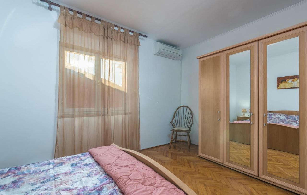 Ferienhaus Zora With Whirlpool Sveti Lovreč Pazenatički Dış mekan fotoğraf